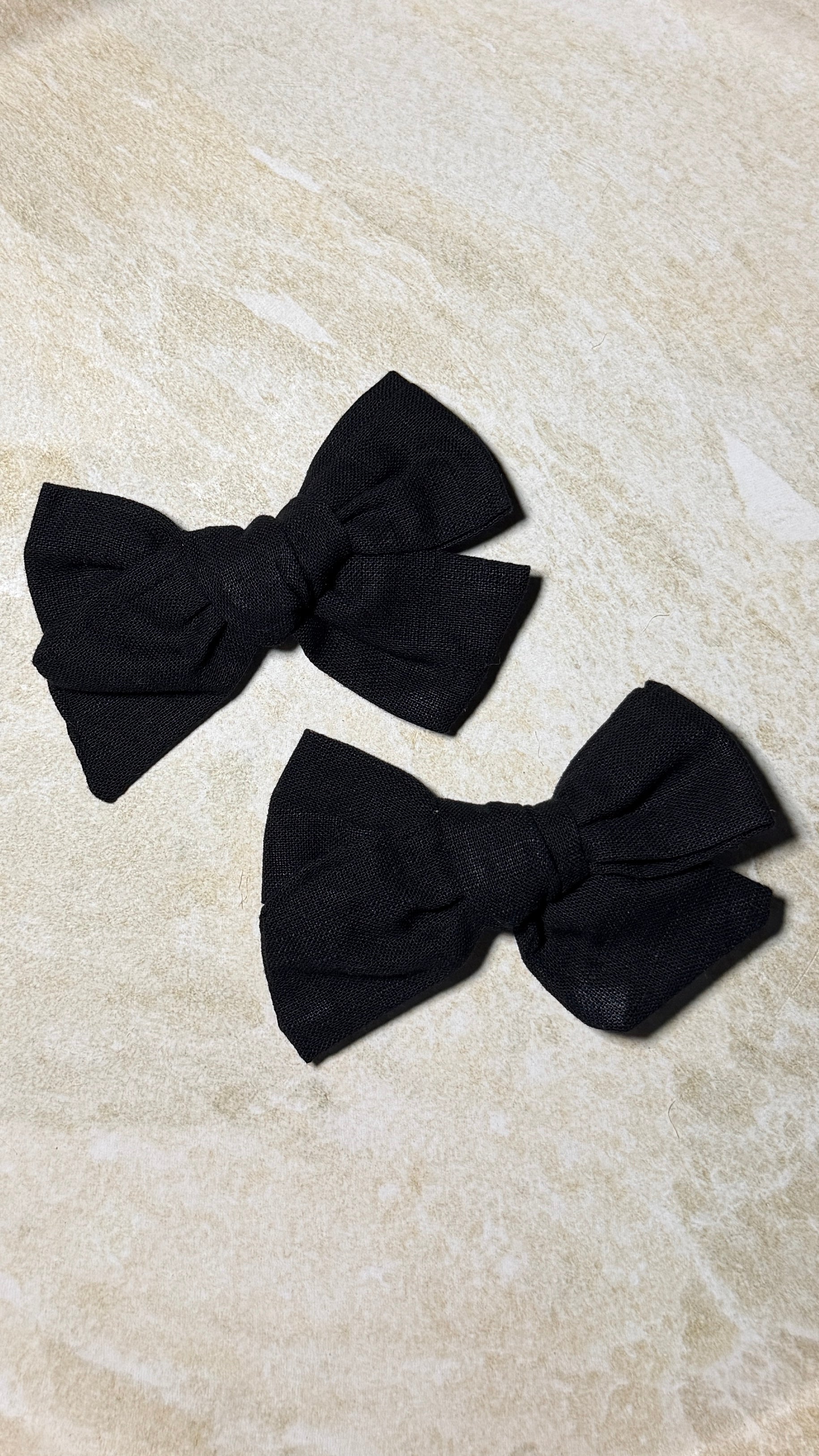 Medium Bow Pair