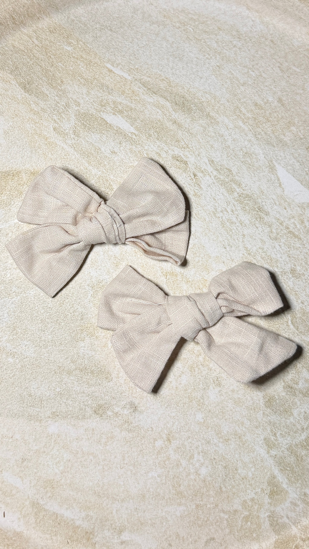 Medium Bow Pair