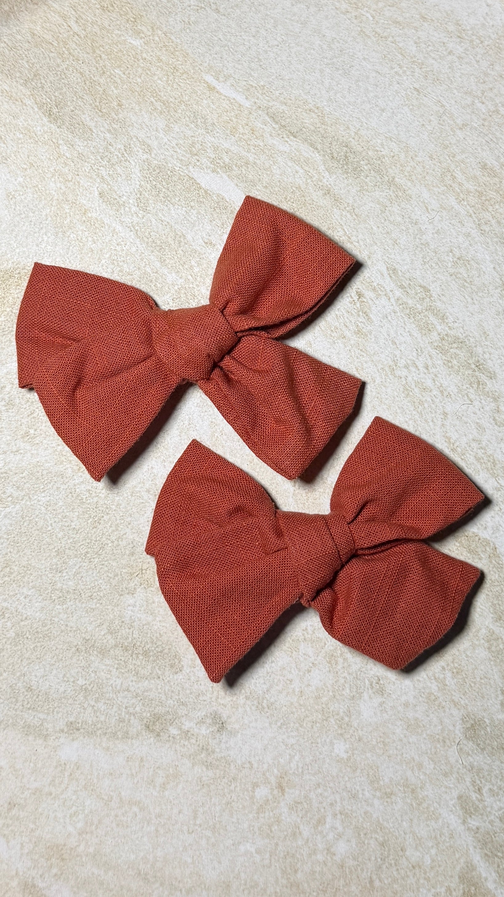 Medium Bow Pair