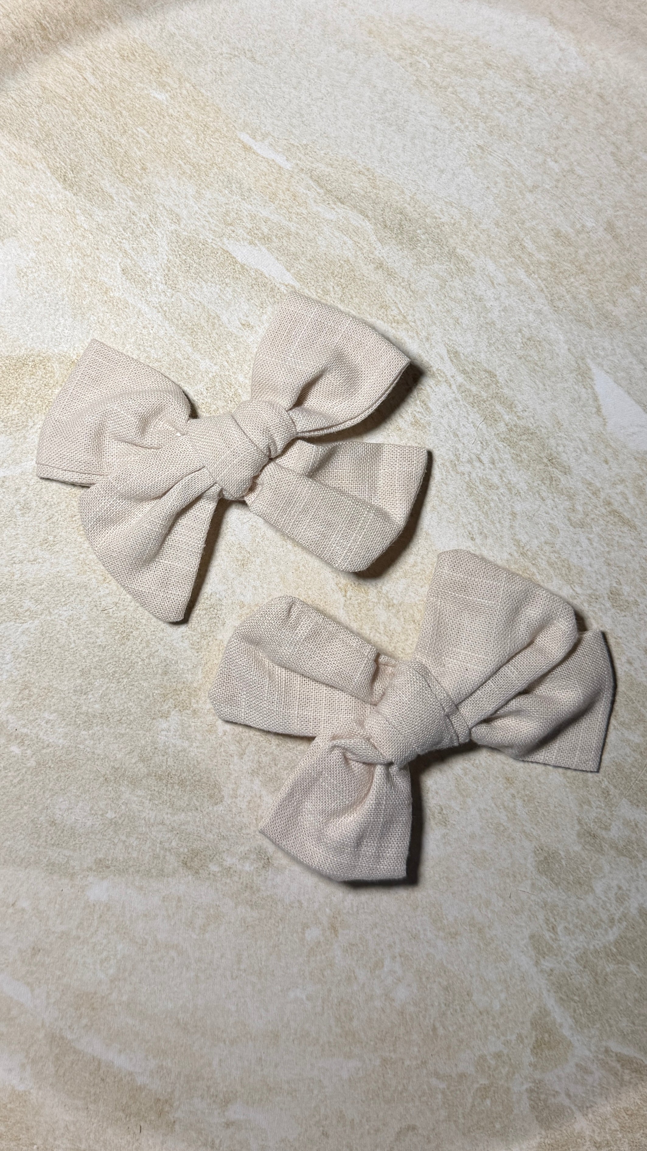 Medium Bow Pair