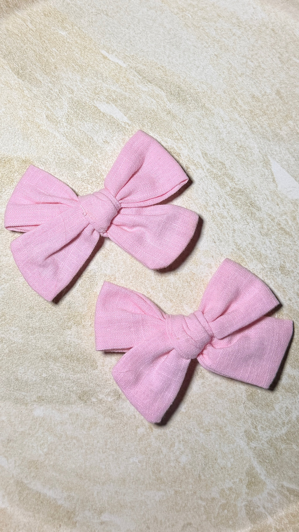 Medium Bow Pair