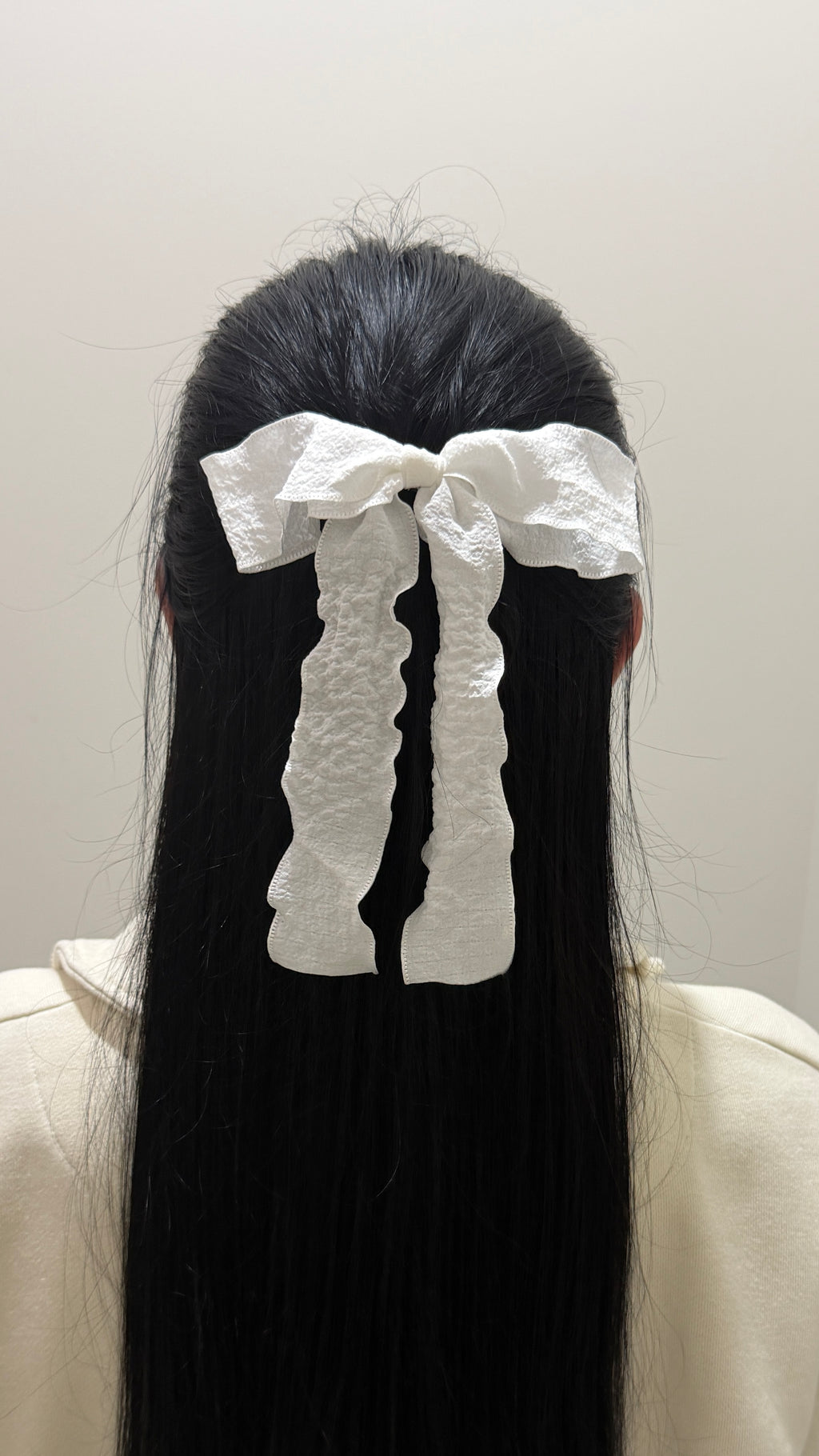 Large Ruffle Bow