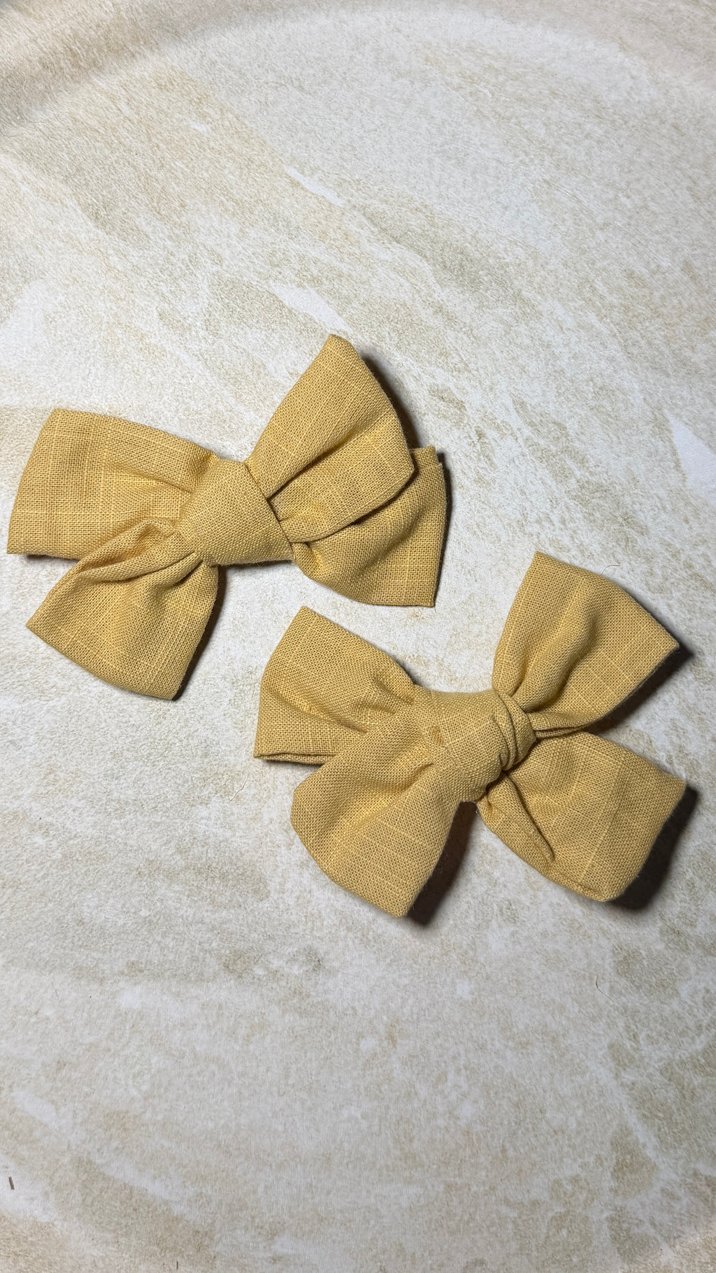Medium Bow Pair