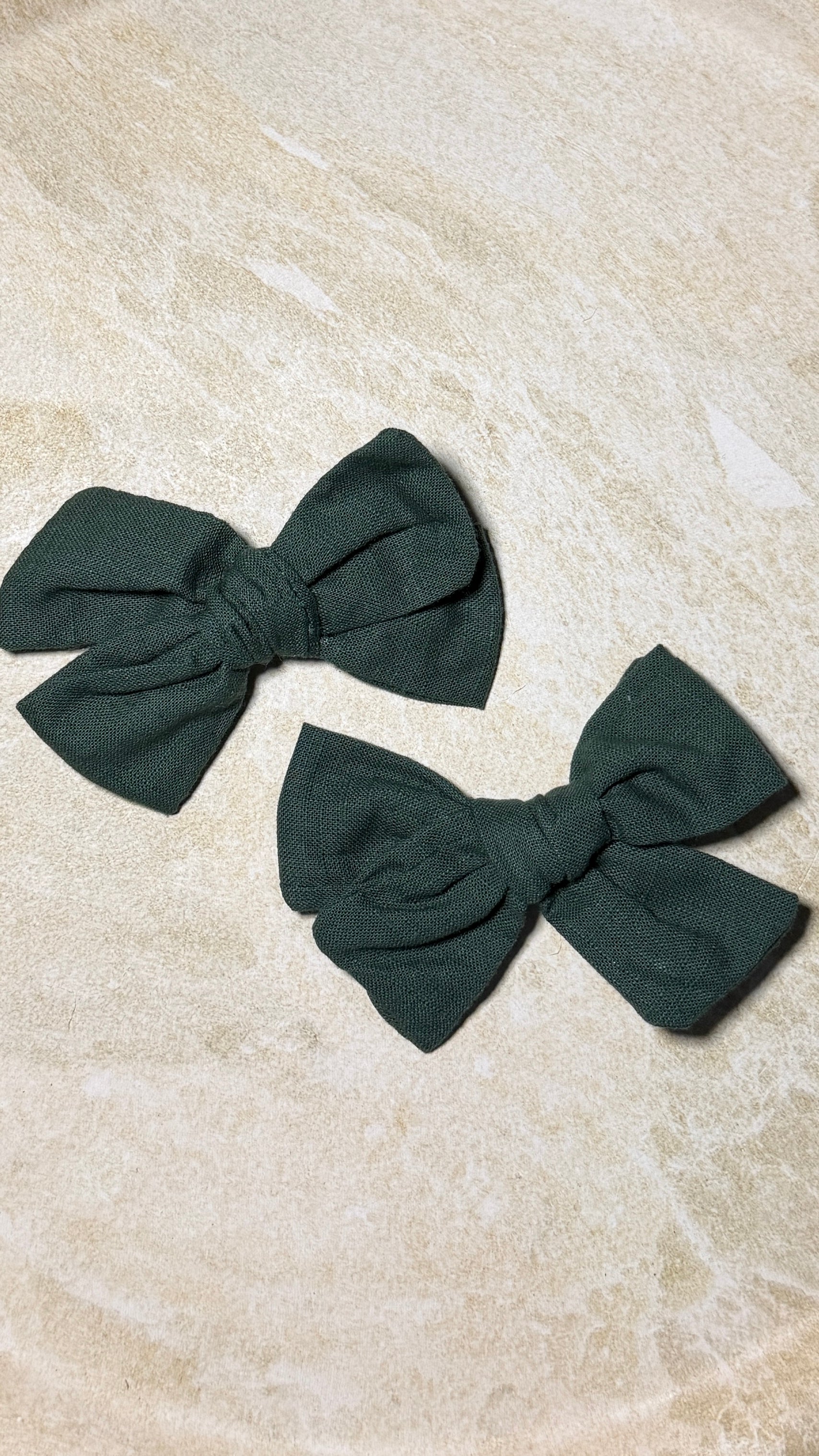 Medium Bow Pair