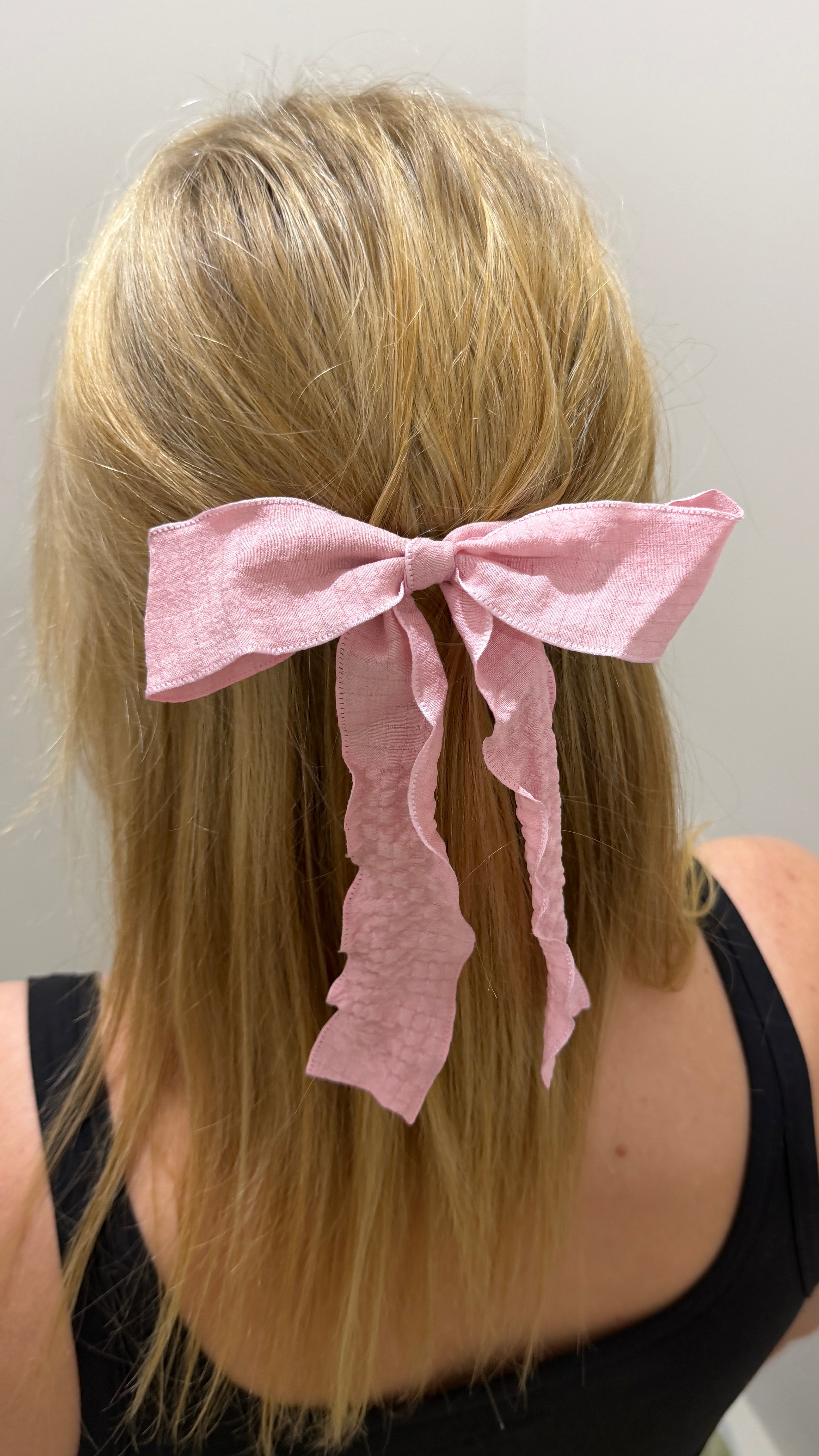 Large Ruffle Bow